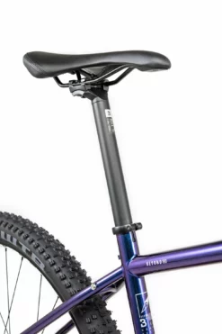 Bombtrack Beyond SUS - Bleu Nuit Métallique Brillant -Vélos Soldes Boutique BT MY22 Beyond SUS midnight blue web 06