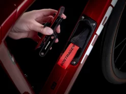 Trek Domane SL 6 ETap Gen 4 Crimson -Vélos Soldes Boutique DomaneSL6eTap 23 36152 A Alt3