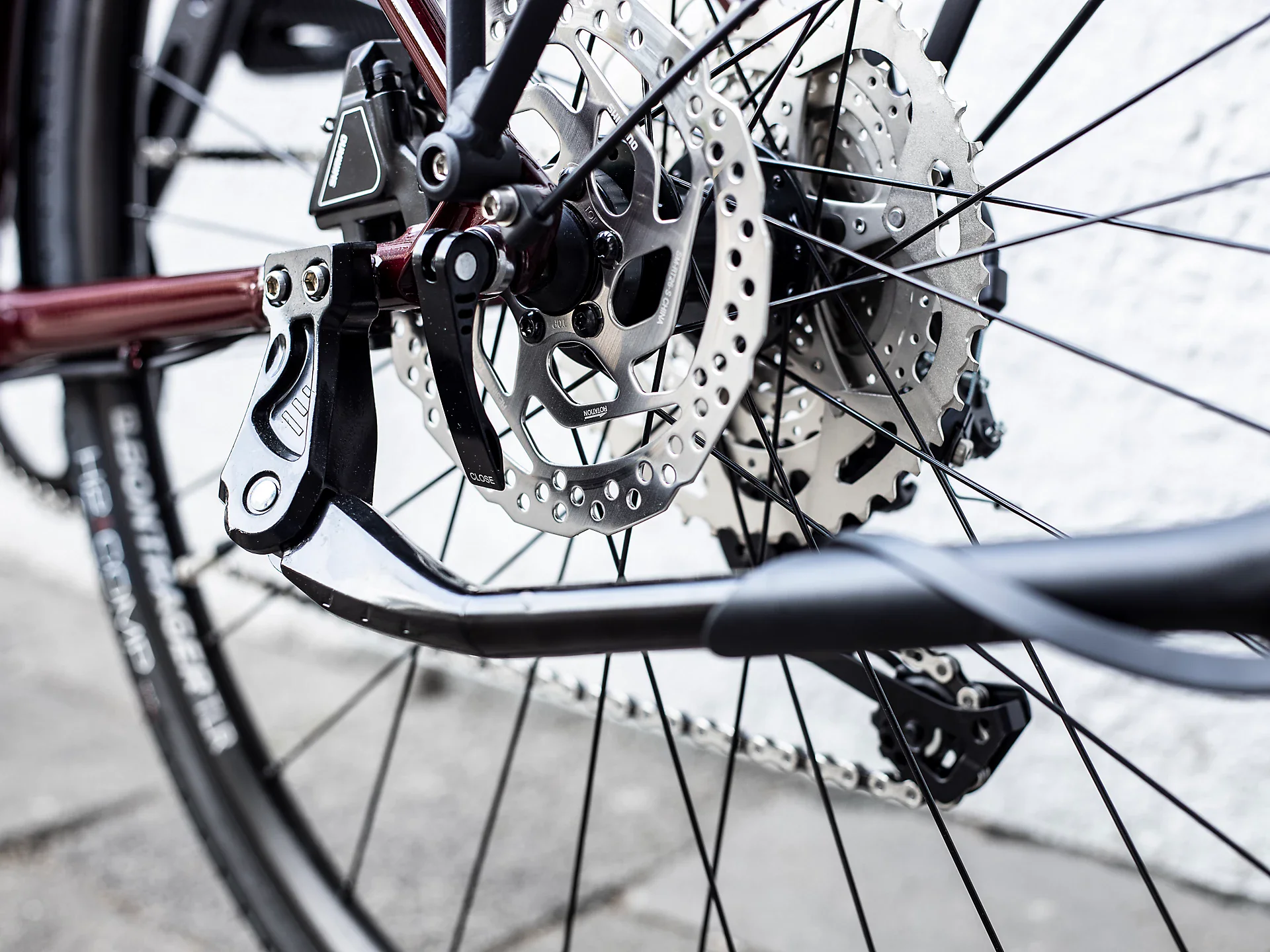 Trek FX 3 Disc Equipped Viper Red To Cobra Blood Fade 6 Trek FX 3 Disc Equipped Viper Red To Cobra Blood Fade – Image 6