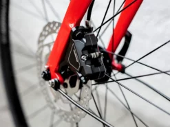 Trek FX 3 Disc Equipped Viper Red To Cobra Blood Fade 21 Trek FX 3 Disc Equipped Viper Red To Cobra Blood Fade -Vélos Soldes Boutique FX3DiscEquipped 22 35107 B Alt3