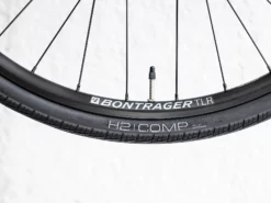 Trek FX 3 Disc Equipped Viper Red To Cobra Blood Fade 23 Trek FX 3 Disc Equipped Viper Red To Cobra Blood Fade -Vélos Soldes Boutique FX3DiscEquipped 22 35107 B Alt6