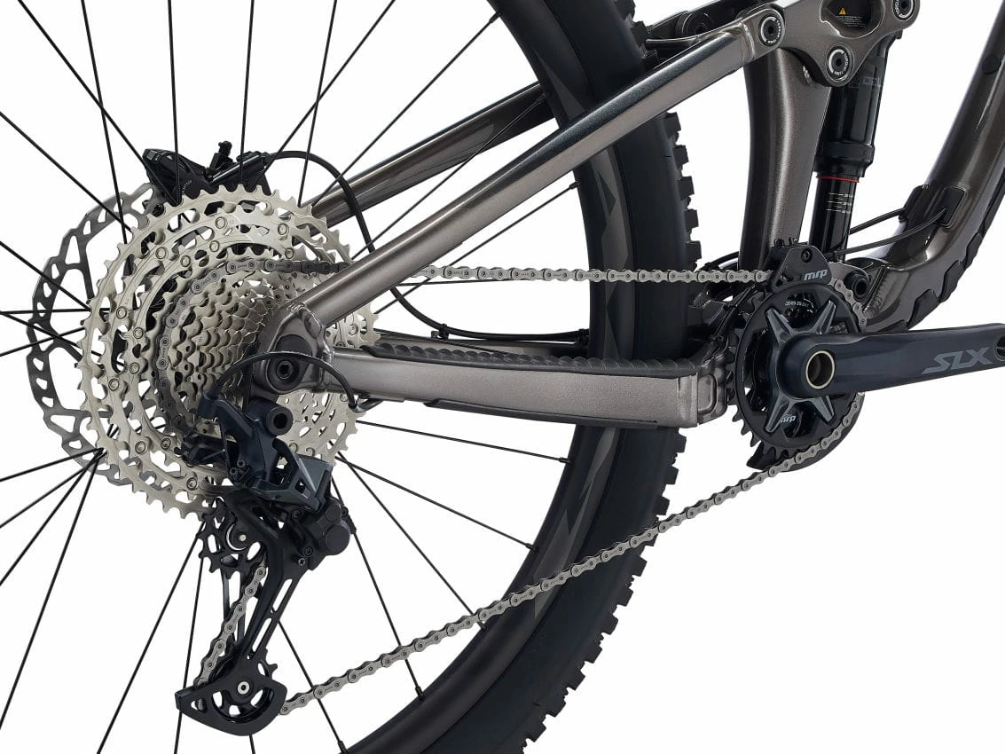 Giant Reign Metal / Black Diamond 4 Giant Reign Metal / Black Diamond – Image 4