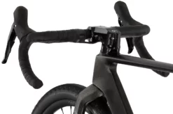 Rondo Ratt CF2 Allroad Vélo De Course - Black/Silver 28 Rondo Ratt CF2 Allroad Vélo De Course - Black/Silver -Vélos Soldes Boutique rondo ratt cf2 2 178947 f sk6 w1550 h1080 14