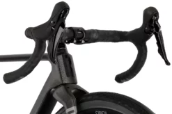 Rondo Ratt CF2 Allroad Vélo De Course - Black/Silver 23 Rondo Ratt CF2 Allroad Vélo De Course - Black/Silver -Vélos Soldes Boutique rondo ratt cf2 2 178947 f sk6 w1550 h1080 9